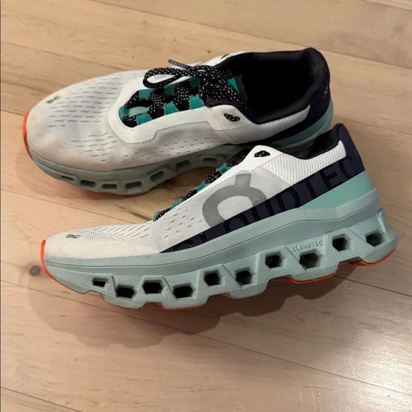 On Running Women's White and Mint Sneakers - Picture 2 of 10